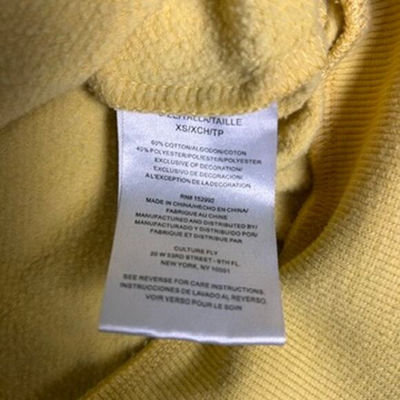 Pusheen Crew Neck Sweater Womens XS Butter Yellow Subtle Cat Graphic Whimsy Twee - Picture 5 of 7